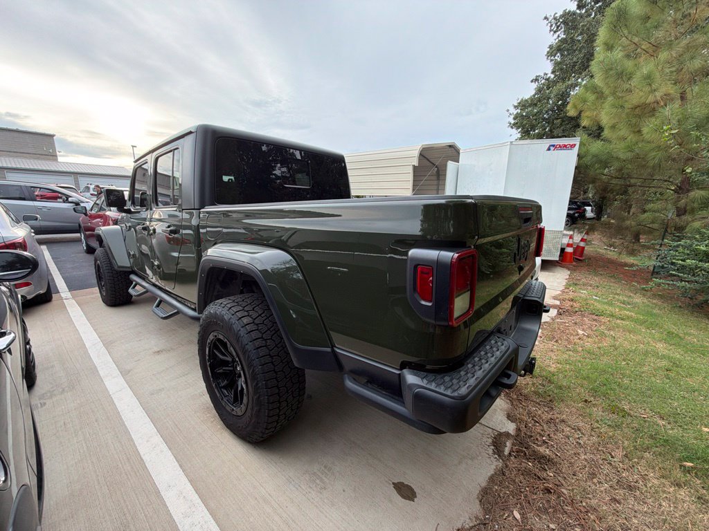 Used 2023 Jeep Gladiator Sport AWD/4WD image 4