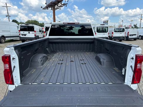 Used 2024 Chevrolet Silverado 3500 W/T AWD/4WD image 15
