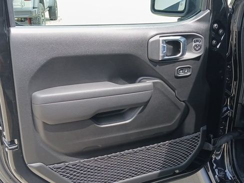 New 2026 Jeep Gladiator Mojave AWD/4WD image 10
