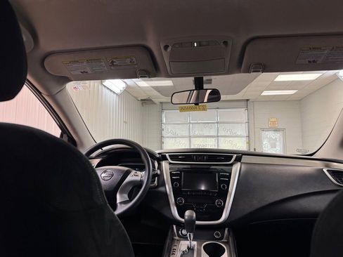 Used 2015 Nissan Murano S image 19