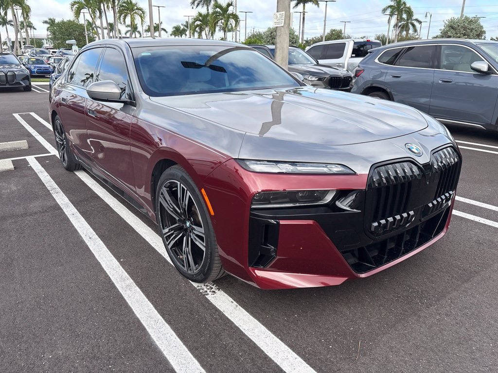 Certified 2023 BMW i7 xDrive60 AWD/4WD image 1