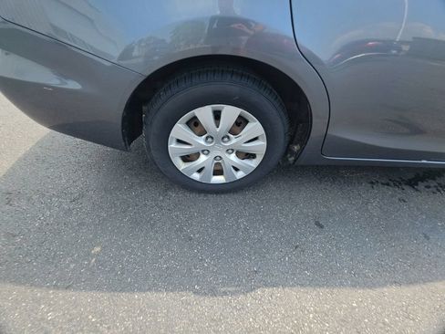 Used 2012 Honda Civic LX image 9