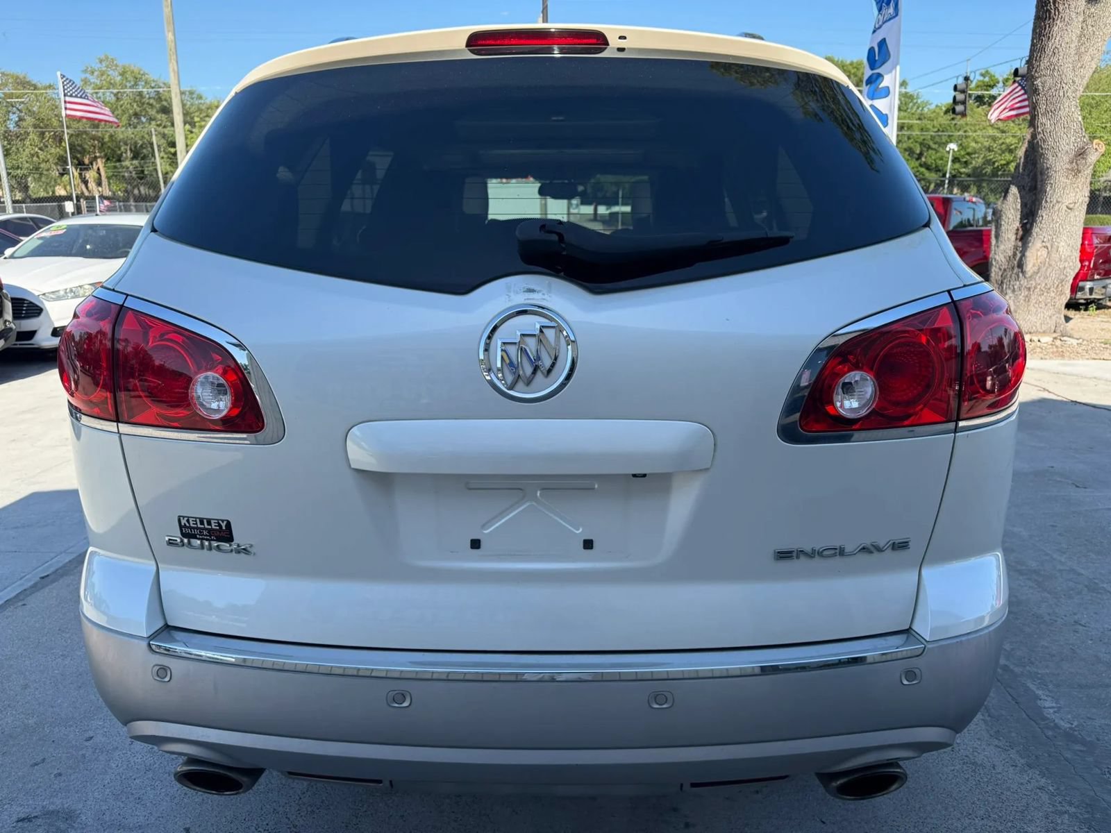 Used 2012 Buick Enclave Premium FWD image 7