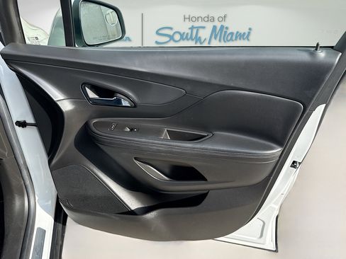 Used 2017 Buick Encore Preferred image 32