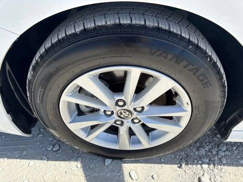 Used 2025 Toyota Camry LE FWD image 25