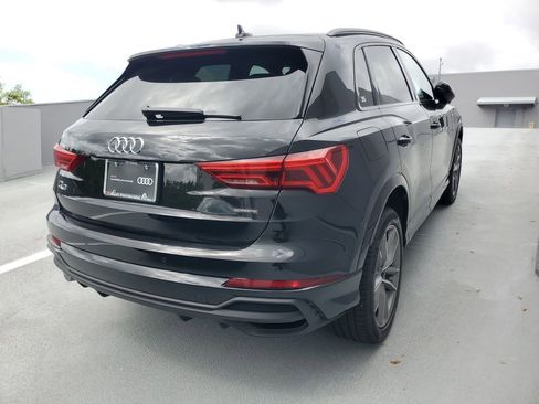 Certified 2025 Audi Q3 2.0T Premium w/ Convenience Package image 3