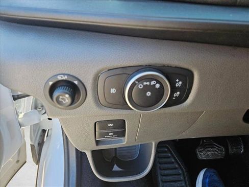 Used 2023 Ford Transit 350 XLT image 18