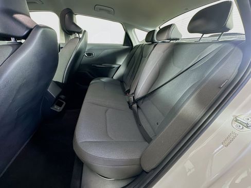 Used 2025 Kia K4 FWD image 26