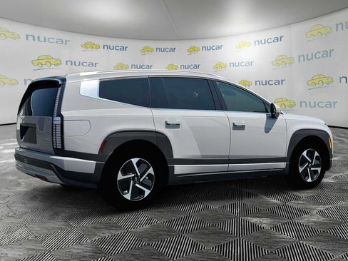 New 2026 Hyundai Ioniq 9 SE image 9