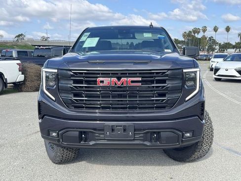New 2026 GMC Sierra 1500 Elevation image 8