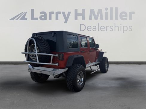 Used 2009 Jeep Wrangler Unlimited Rubicon w/ Dual Top Group image 6