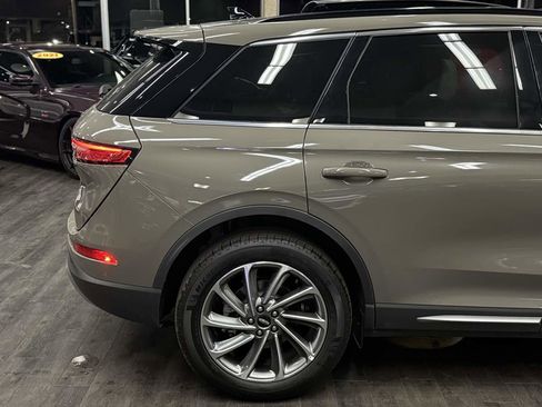 Used 2025 Lincoln Corsair AWD w/ Equipment Group 101A image 20