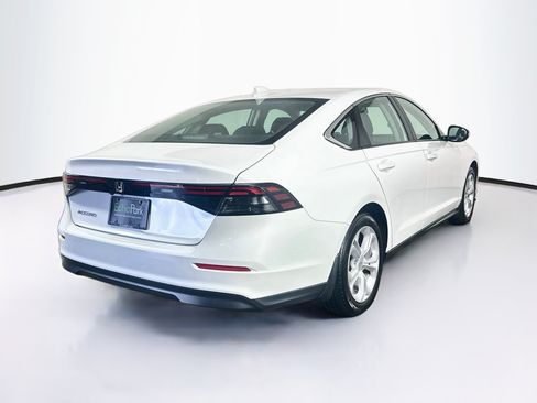 Used 2025 Honda Accord LX image 9