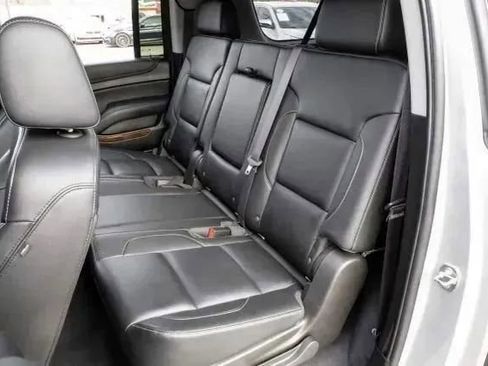 Used 2019 Chevrolet Suburban LT image 50