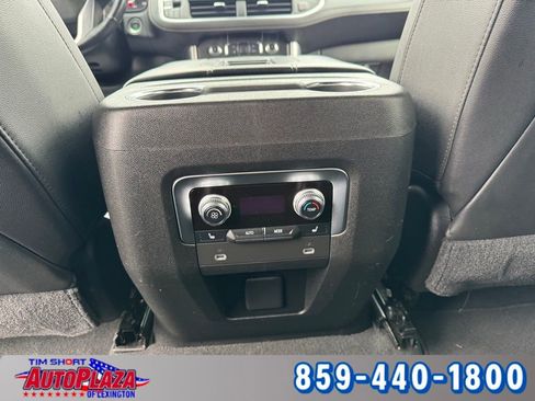 Used 2021 GMC Yukon SLT w/ SLT Luxury Plus Package AWD/4WD image 34