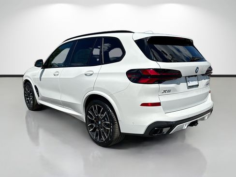 New 2026 BMW X5 xDrive50e w/ Executive Package AWD/4WD image 5