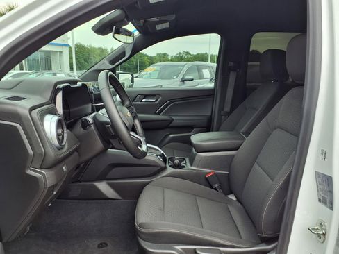 Used 2024 Chevrolet Colorado LT RWD image 17