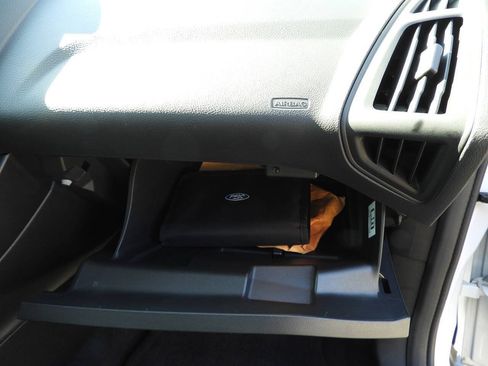 Used 2016 Ford Focus SE FWD image 31
