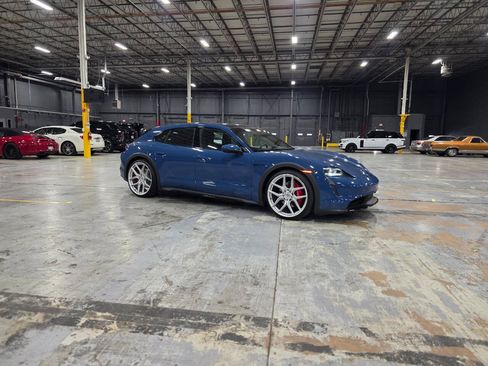 Used 2023 Porsche Taycan 4S AWD/4WD image 65