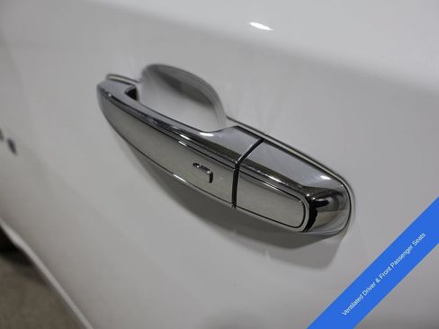 Used 2023 Chevrolet Traverse Premier w/ LPO, Floor Liner Package AWD/4WD image 14