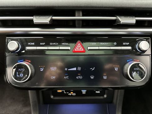 Certified 2025 Hyundai Tucson SEL AWD/4WD image 19
