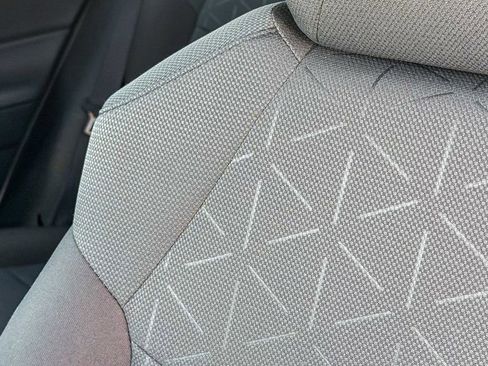 Used 2025 Toyota RAV4 XLE image 23