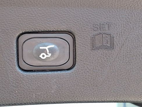 Used 2023 Ford Edge SEL w/ Convenience Package AWD/4WD image 29