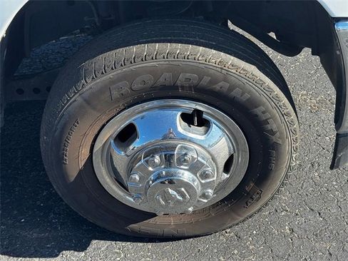 Certified 2023 RAM 3500 Big Horn w/ Level 1 Equipment Group image 9