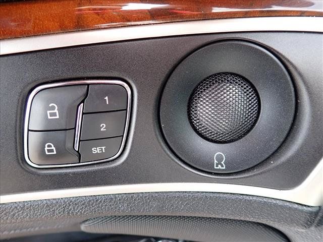 Used 2020 Lincoln MKZ Reserve w/ Elements Package AWD/4WD image 10