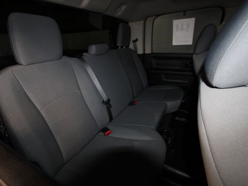 Used 2017 RAM 3500 Tradesman w/ Chrome Appearance Group image 20