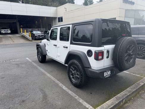 Used 2024 Jeep Wrangler Sport S image 35
