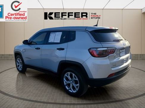 Certified 2024 Jeep Compass Sport image 3