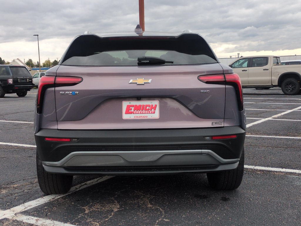 Used 2024 Chevrolet Blazer EV LT AWD/4WD image 4