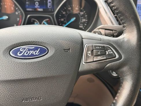 Used 2017 Ford Escape Titanium w/ Equipment Group 301A AWD/4WD image 23