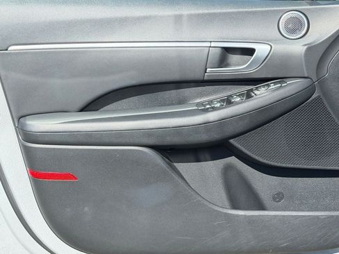 Used 2025 Hyundai Sonata SEL FWD image 20
