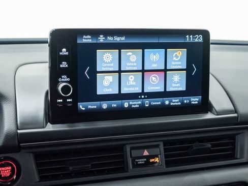 Used 2025 Honda Pilot TrailSport image 19