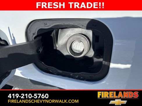 Used 2023 GMC Acadia SLE w/ Driver Convenience Package image 28