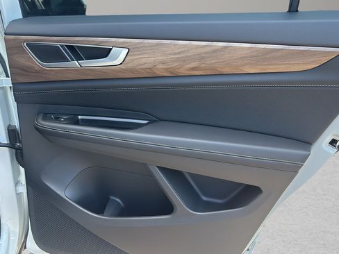 New 2026 Volkswagen Atlas SE FWD image 12