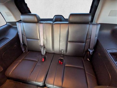 Used 2013 Cadillac Escalade Luxury image 22