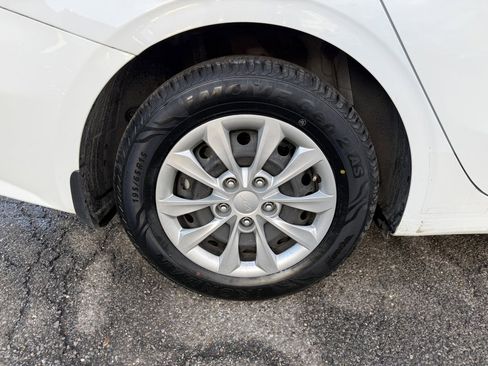 Used 2022 Kia Forte Sedan image 28