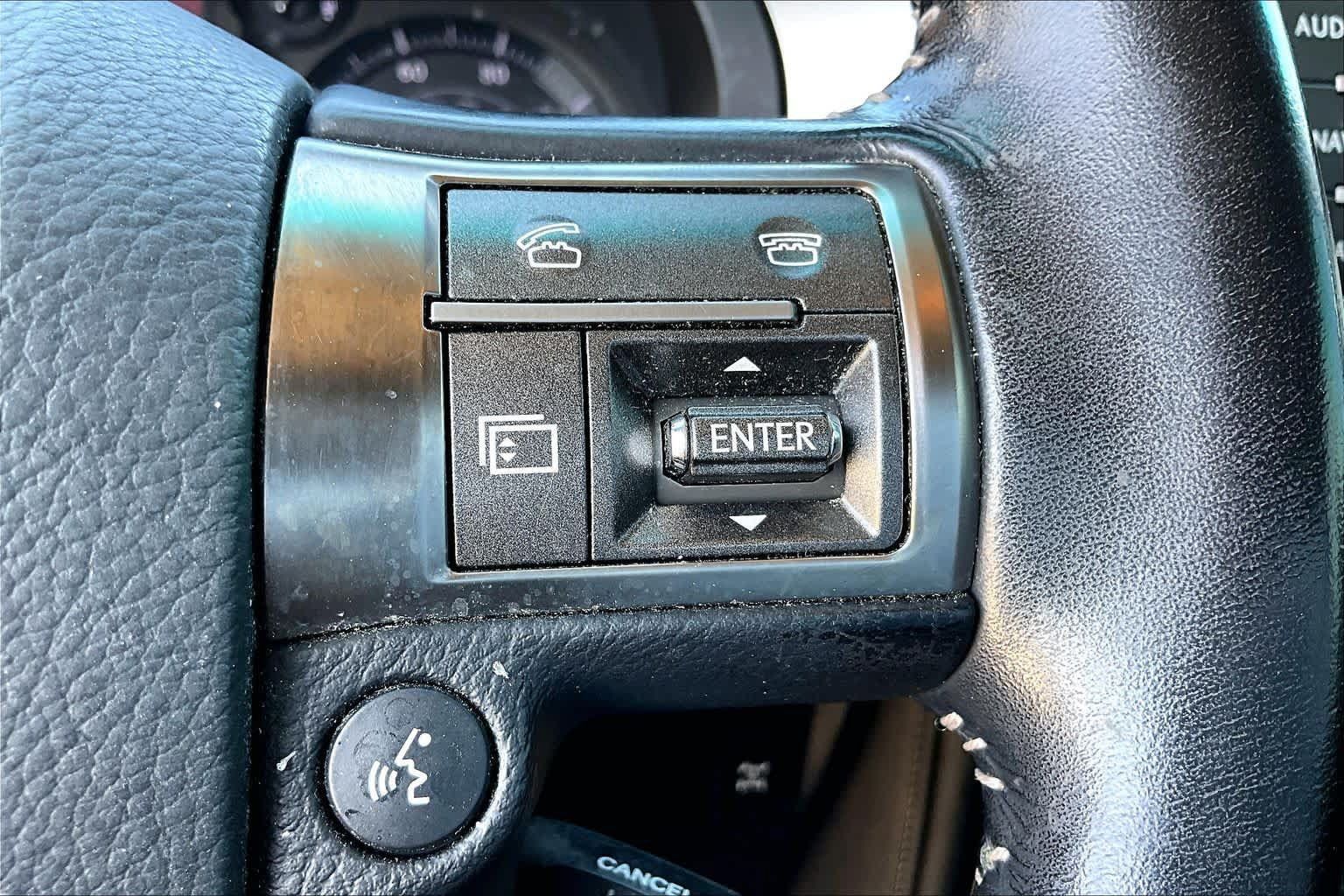 Used 2017 Lexus GX 460 Premium AWD/4WD image 25