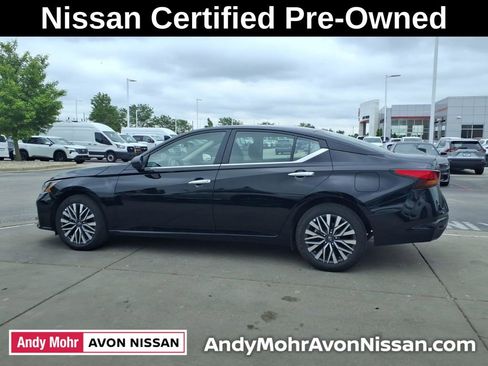 Certified 2025 Nissan Altima 2.5 SV AWD/4WD image 5