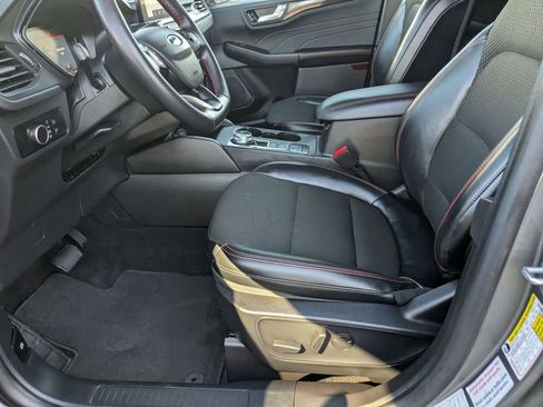 Used 2025 Ford Escape ST-Line AWD/4WD image 11