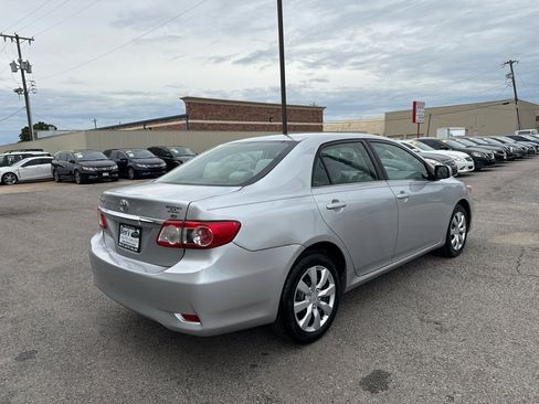 Used 2013 Toyota Corolla LE image 6