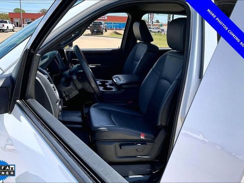 Used 2025 RAM 2500 Tradesman w/ Chrome Appearance Group image 26