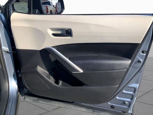 Used 2024 Toyota Corolla Cross L FWD image 22