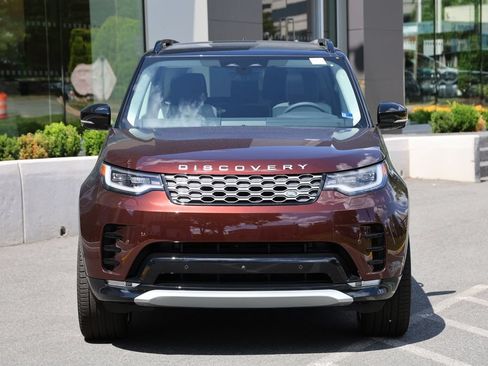New 2026 Land Rover Discovery Limited Edition AWD/4WD image 5