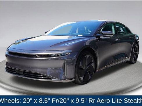 Used 2024 Lucid Air Touring AWD/4WD image 3