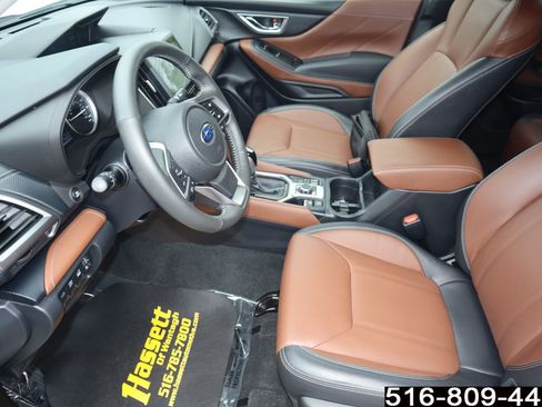 Used 2023 Subaru Forester Touring AWD/4WD image 13