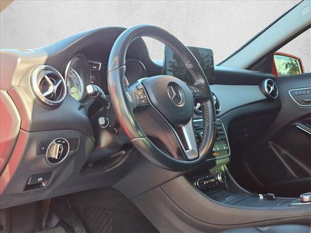 Used 2015 Mercedes-Benz GLA 250 4MATIC image 10